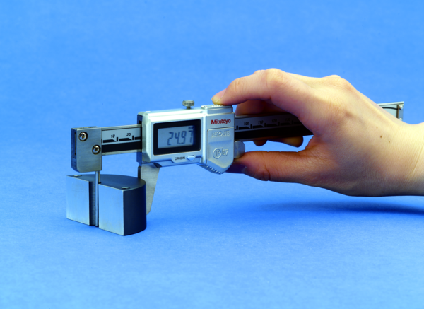 Calibrador de Espesor Tubular Digimatic ABSOLUTE y Vernier, 0 - 6 pulg