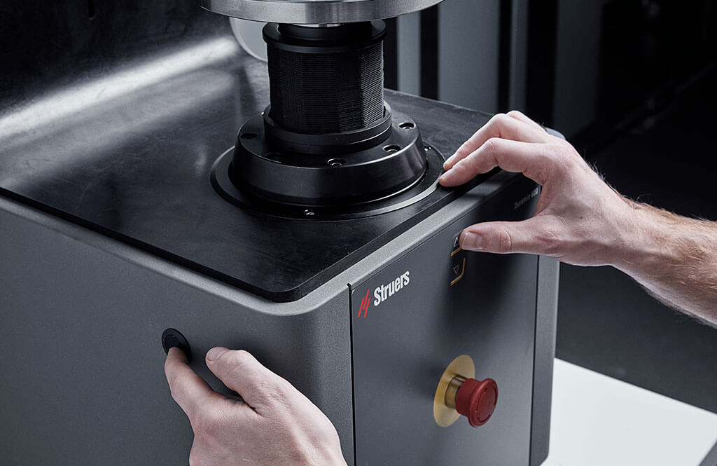 Durómetro Duramin-600 M1